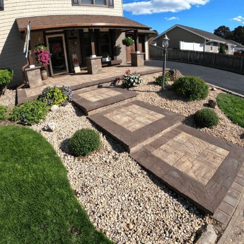 Cambridge pavers Sahara chestnut, front entryway design, paver front stoop, masonry design, hardscape front yard design