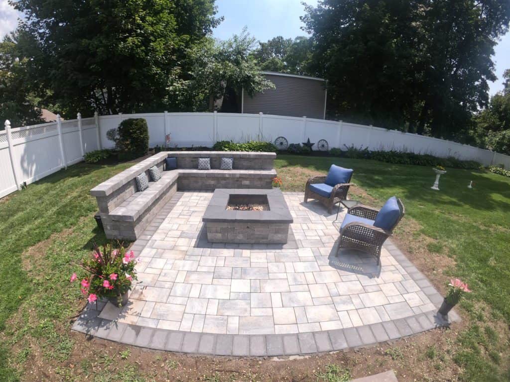fire pit outdoor living area, backyard fire pit,
